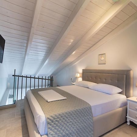 Kalipso & Nafsika Maisonettes Grey Diamond Villa Nikiana Eksteriør billede